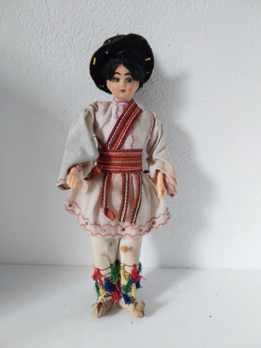 Papusa Arta Crisana barbat costum de Calusar, port popular etnic traditional, suvenir Romania, anii 70-80, 34cm
