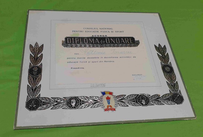 DIPLOMA de Onoare merite deosebite in sport CNEFS 1975 piesa deosebita SUPERBA