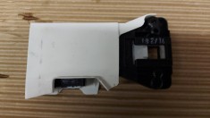 Mecanism inchidere usa Masina de spalat SAMSUNG WF 60F 4E 5W2X / R30