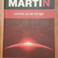 Lumina ce se stinge de George R. R. Martin Nemira Nautilus