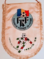 Fanion (format mare) fotbal ROMANIA (FRF) la Campionatul Mondial Italia 1990 foto