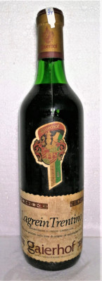 C 51 -vin rosu, lagrein trentino, doc, cl 72 gr 12 recoltare 1975 foto