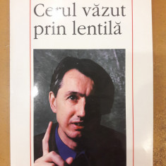 Cerul vazut prin lentila