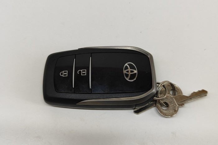 Cheie de contact TOYOTA C-HR _X2_, _H2_ 2024 OEM: 8990H-F4050 28312701