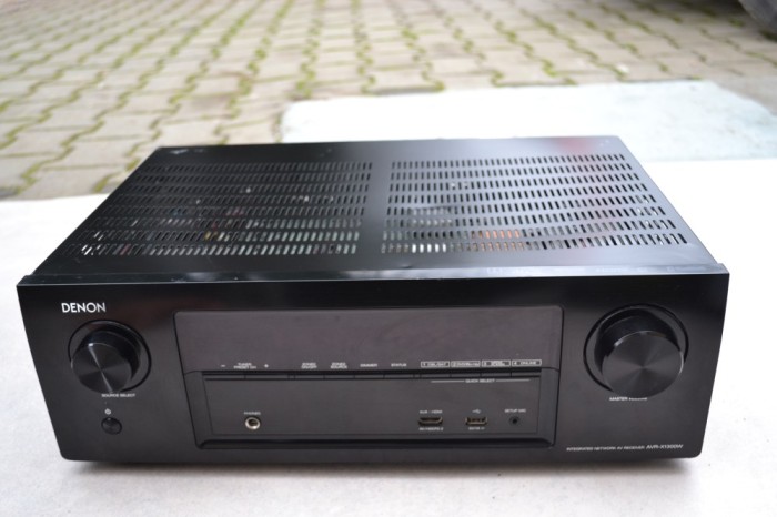 Amplificator Denon AVR X 1300 W cu Bluetooth