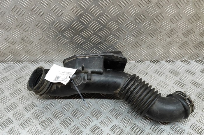 Rezonator de admisie TOYOTA HIACE IV Minibus / passenger _H1_, _H2_ 2001 OEM: 17806-62010,821110-0070 28443949