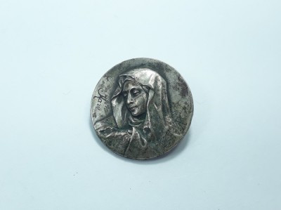 m Brosa veche Fecioara Maria, metal placat cu argint, argintata foto
