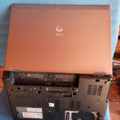 placa de baza si carcasa laptop HP Elitebook 8440P - de piese -