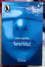 Teroristul - John Updike