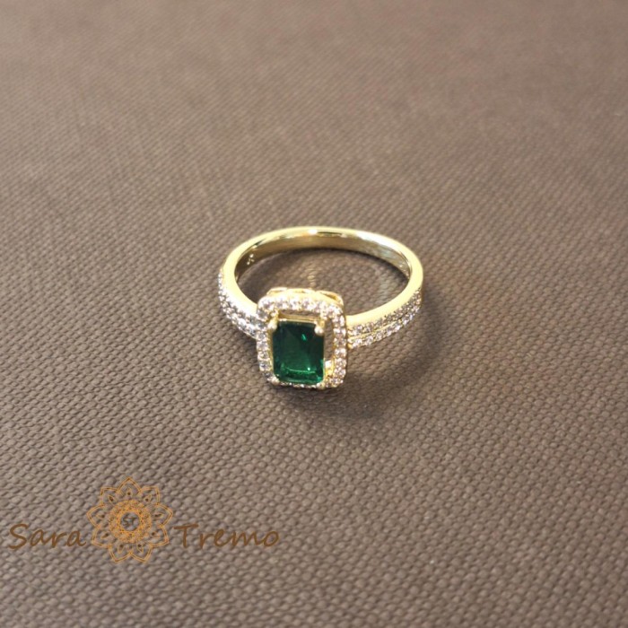 Inel elegant cu zirconia verde si cristale albe - placat 14k