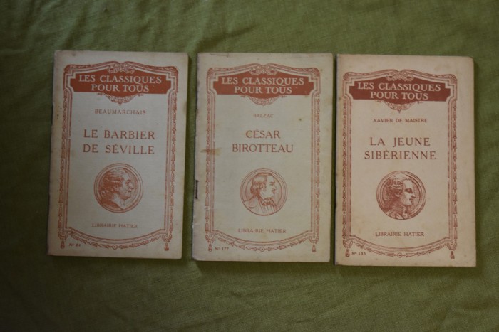 trei carti in limba franceza les classiques pour tous librairie Hatier