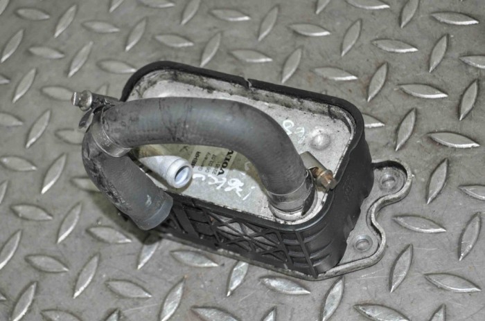 Răcitor de ulei VOLVO S80 II AS 2008 OEM: 30751937