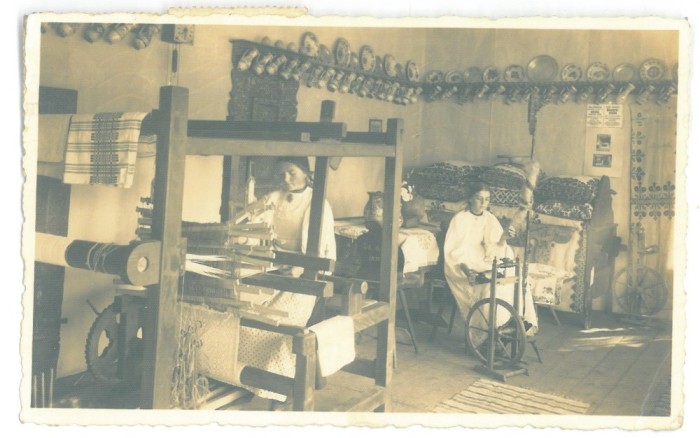 120 - FEMEI la razboiul de tesut, Indeletniciri populare, Romania - old postcard, CENSOR - used - 1940