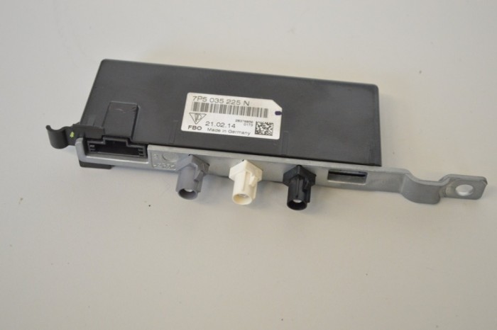 Amplificator de antena PORSCHE CAYENNE 92A 2014 OEM: 7P5035225N | 25979700