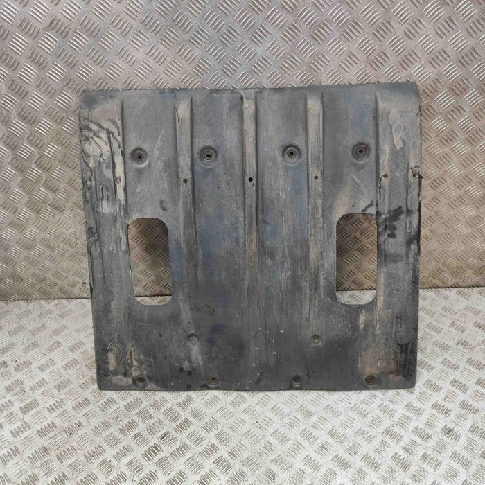 Scut motor central spate ASTON MARTIN VANTAGE Coupe 2006 OEM: 6G33-17C857-AC