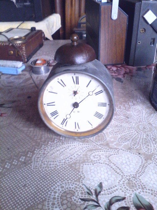 Vechi ceas de masa interbelic Tip CFR marca B.M.