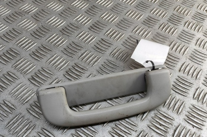 M&acirc;ner plafon dreapta față ISUZU D-MAX I TFR, TFS 2009 OEM: 8-97408-305-0 | 32052096