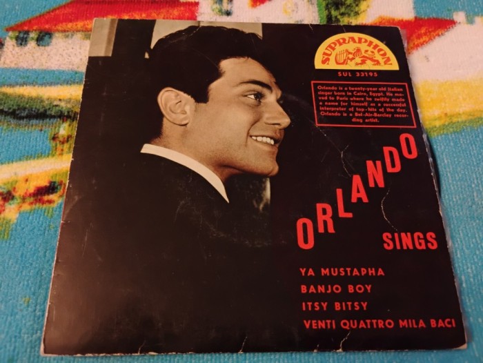 Orlando sings