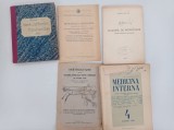 Lot 4 publicații de medicină plus 1 caiet de cursuri scrise olograf, toate din anii '40-'50.
