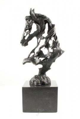 Cap de cal-statueta din bronz cu un soclu din marmura BE-86 foto