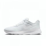 Pantofi Sport Nike WMNS NIKE TANJUN FLYEASE