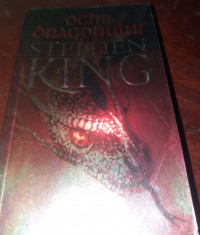 OCHII DRAGONULUI STEPHEN KING foto