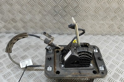 Timonerie cutie de viteze VW AMAROK 2H_, S1B 2018 OEM: 2H1713025E,2H1713265C 31381309 foto
