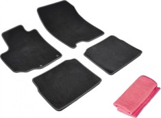 Covorase auto din mocheta Umbrella pentru Suzuki SX4 (S-Cross) (2012-prezent) , Sisteme fixare inele metalice 12mm + Laveta Microfibra 30X40 Cm