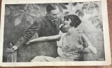 CPISTR8 Ilustrata Veche Cuplu Romantic Moda Interbelica Anii 20 Serie Brand / Vintage Romantic Couple Postcard 1920s Flapper Fashion Brand Series