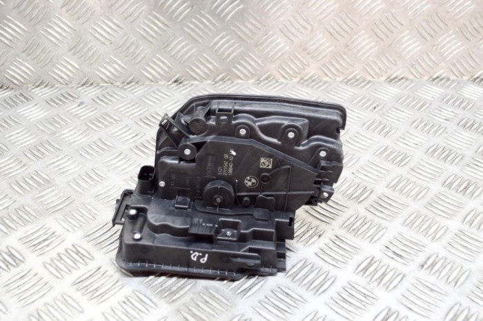 &Icirc;ncuietoare ușă dreapta față BMW X4 G02, F98 2018 OEM: 198640-10,2711542,A052111 14623856