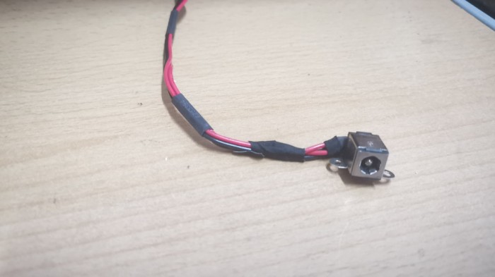 Conector Power DC Laptop Medion Akoya 8614