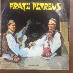 FRATII PETREUS disc vinyl 10" mijlociu EPD 1287 muzica populara folclor din oas