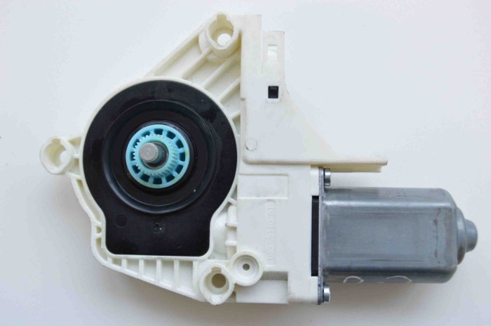 Motor macara geam ușă dreapta față AUDI A4 8K2, B8 2014 OEM: 8J0959802C1101-A52113-110 1670831