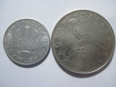 Ungaria (8) - 20 Filler 1968, 50 Forint 1995 foto