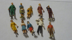 Set 10 figurine, scara 1/87 foto