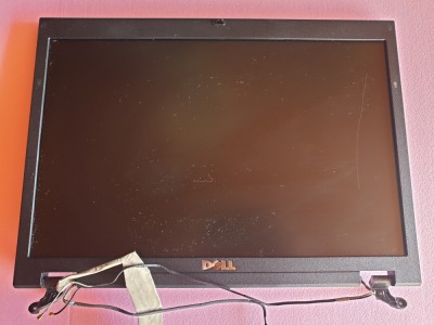 display laptop DELL LAtitude E5500 foto