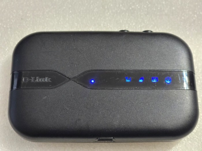 Router wireless Portable D-Link DWR‑932 4G LTE Mobile WiFi Hotspot 150 Mbps