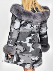 GEACA DAMA PARKA IMPRIMEU ARMY CAMUFLAJ GLUGA REVERE MANSETE BLANA PIELE ECO GRI foto