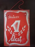 NI298 Material de propagandă comunistă realizat din sticlă vopsită, Trăiască 1 Mai