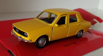Macheta Dacia 1300 galben - Welly 1/36 foto