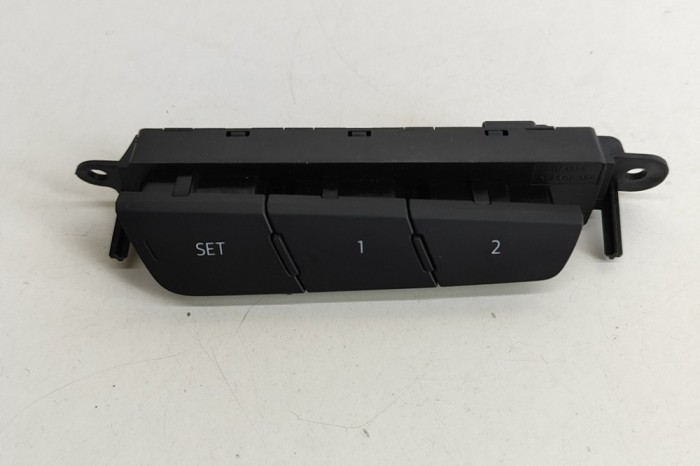 Buton de control scaun dreapta AUDI E-TRON GEN 2020 OEM: 4K0959770 25313461