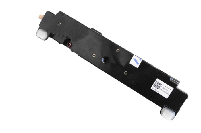 Amplificator de antena TESLA MODEL Y 2023 OEM: 1585601-00-E