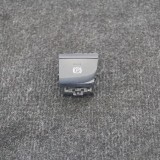 Buton fr&acirc;nă de m&acirc;nă AUDI A3 8V1, 8VK 2013 OEM: 8V2927225 2412562