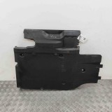 Scut motor dreapta spate VW PASSAT B8 3G2 2018 OEM: 3Q0825102F