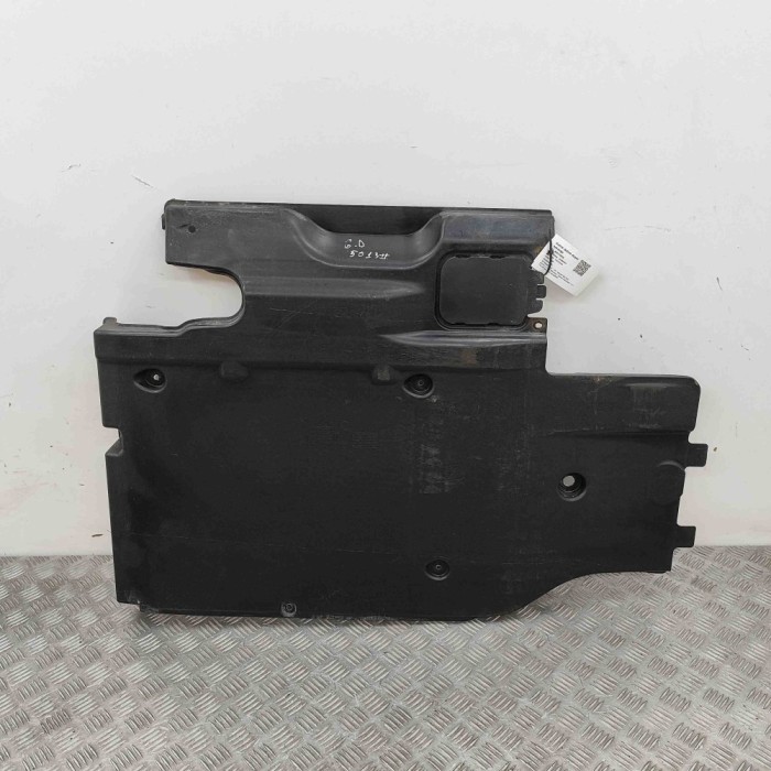 Scut motor dreapta spate VW PASSAT B8 3G2 2018 OEM: 3Q0825102F