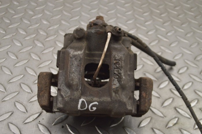 Etrier de fr&acirc;nă dreapta spate LAND ROVER RANGE ROVER III L322 2004 15216848