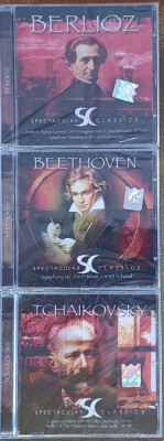 3 cd-uri sigilate cu muzică clasică , Berlioz , Beethoven , Tchaikovsky foto