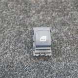 Buton geam ușă dreapta față BMW 5 G30 2017 OEM: 9327031 2468917
