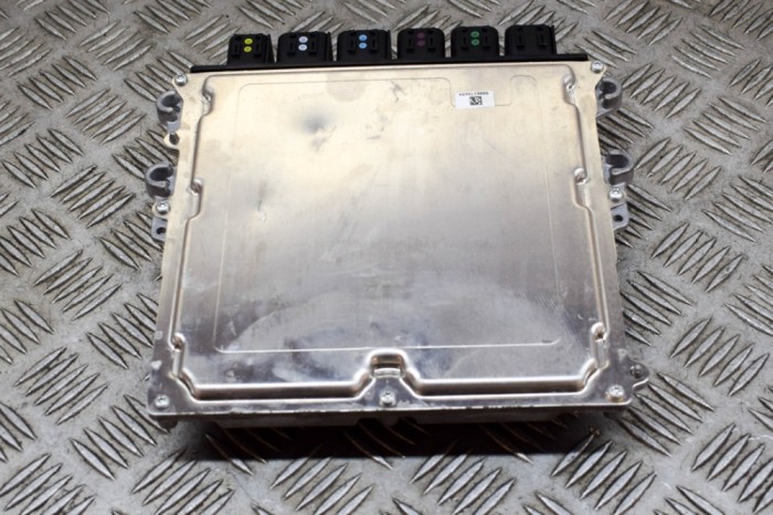 Unitate de control motor LAND ROVER DISCOVERY V L462 2021 OEM: M8A2-12B684-KAC,0281039116 | 14881878