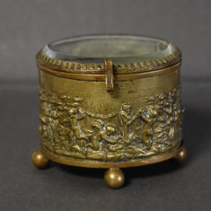 Cutie bijuterii alama si cristal bizotat Franta Napoleon III - sec. XIX Amorasi